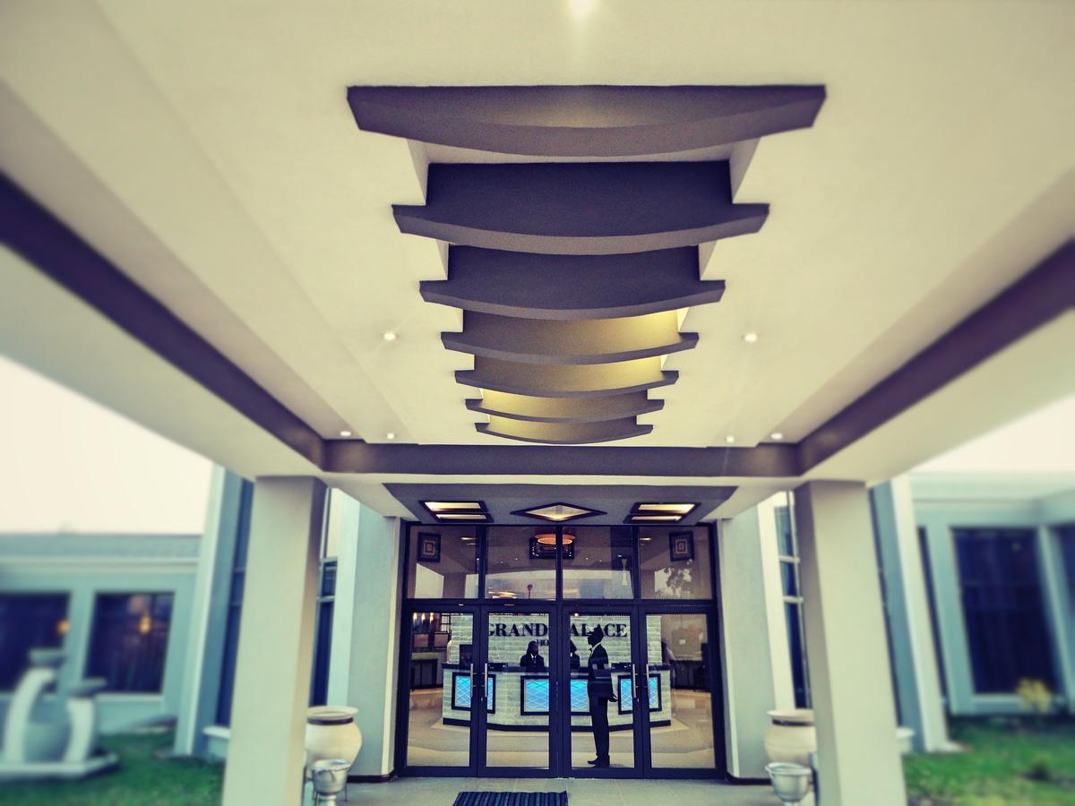 The Grand Palace Hotel Singine Ngoại thất bức ảnh