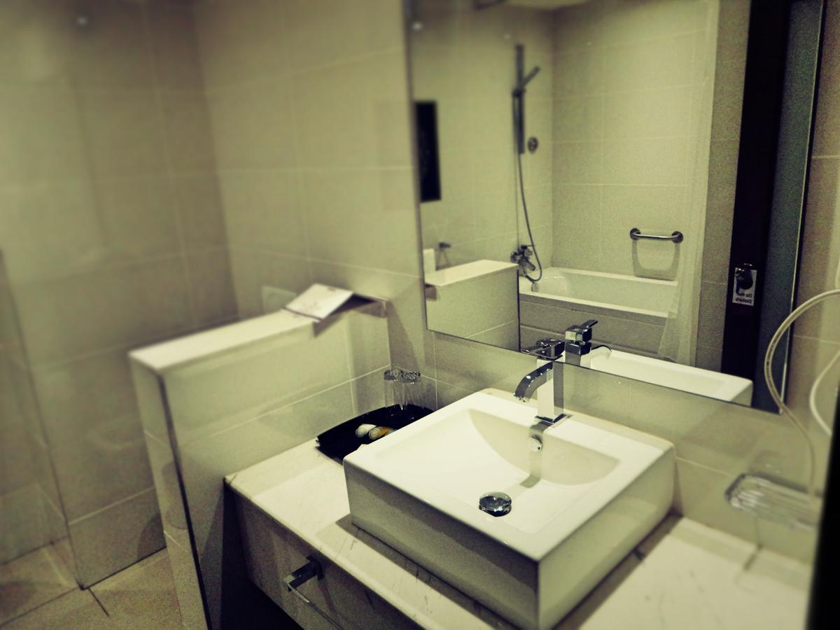 The Grand Palace Hotel Singine Phòng bức ảnh